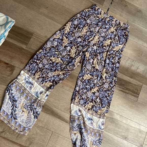 Floral bohemian wide leg pants, elastic waist, size S - Picture 6 of 6